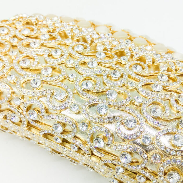 Shinny crystal evening clutch